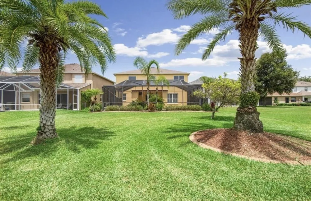 Trusted lawn care service for residential properties across Spring Hill, FL - Lush Lawn and Palm