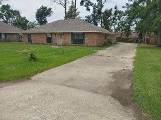 Reliable lawn mowing service in Lake Charles, LA - Lush Lawn Care