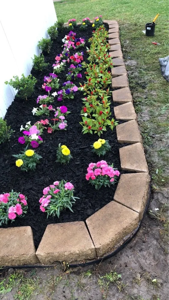 Local yard maintenance experts serving Newark, NJ - Lush Level Landscaping