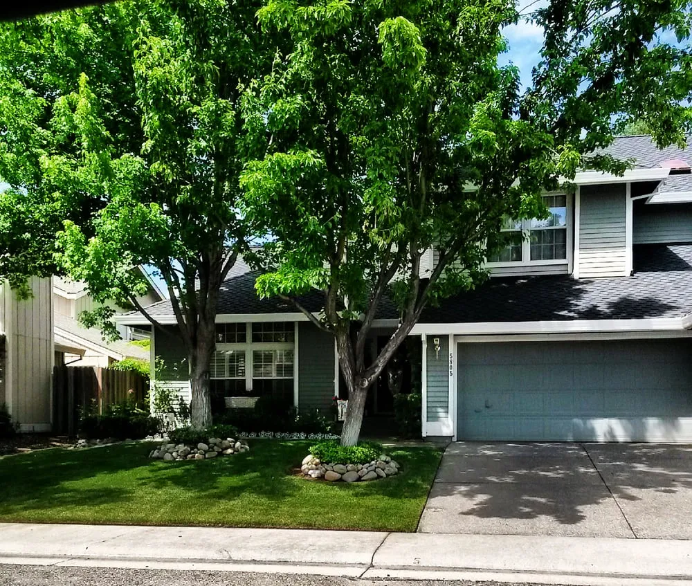 Custom residential landscaping in Sacramento, CA - Lush Outdoor Home Design
