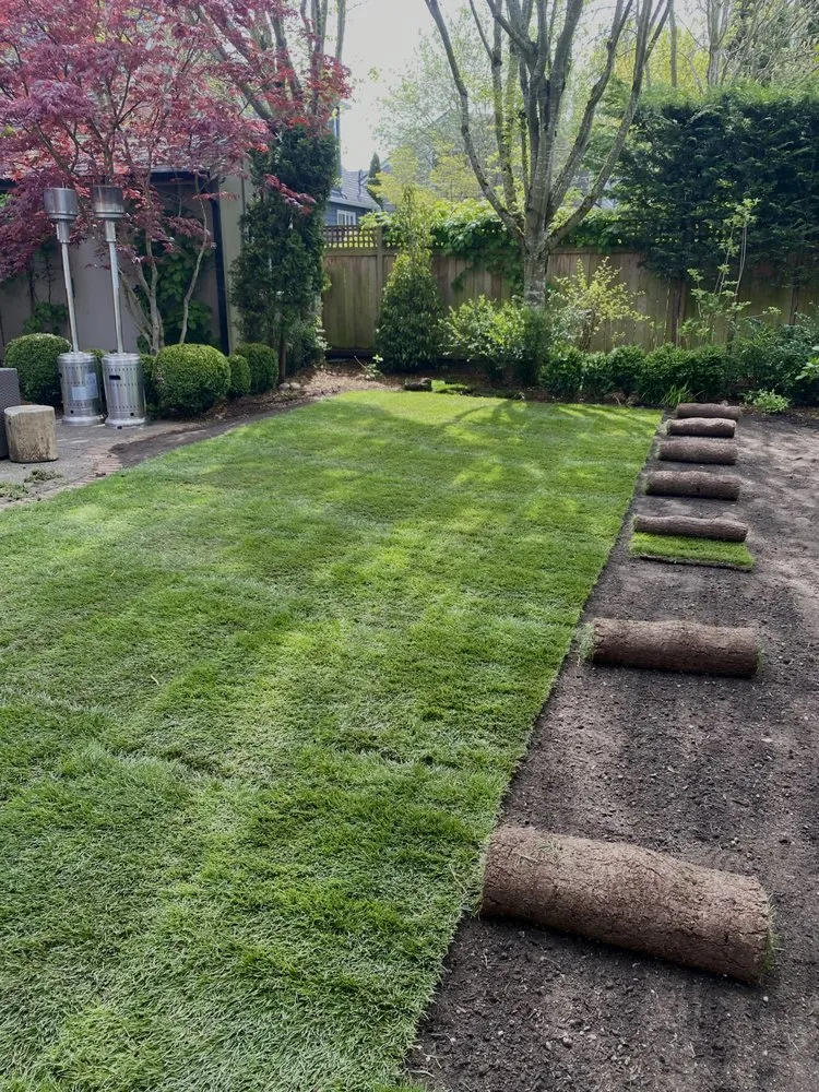 Affordable outdoor landscaping in Federal Way, WA by Lush Vista Landscape Architecture