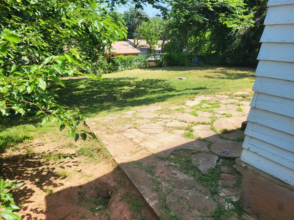 Trusted landscape design experts serving Oklahoma City, OK - Lushes Lawns