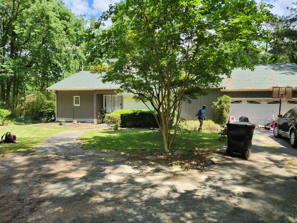 Professional garden landscaping in Macon, GA by Luster Lawn Care Services