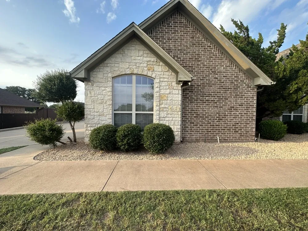 Expert yard cleanup service with custom design across Granbury, TX - Lutgen Lawn Care