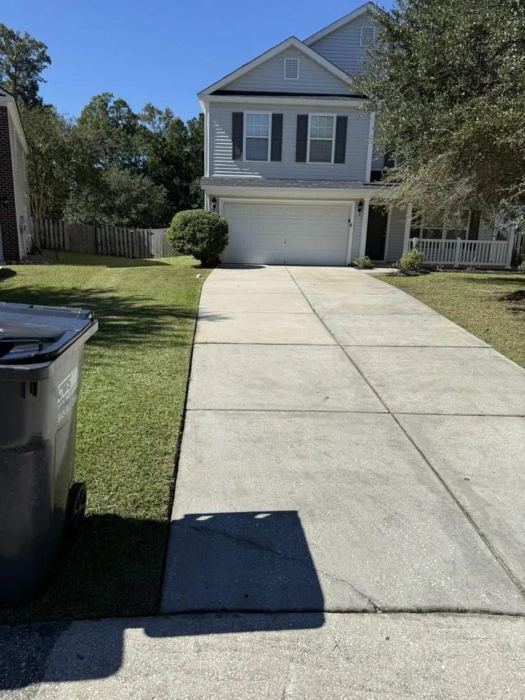 Affordable residential landscaping for beautiful yards across Summerville, SC - Luv Ur Landscape Enhancements and Lawn Detail