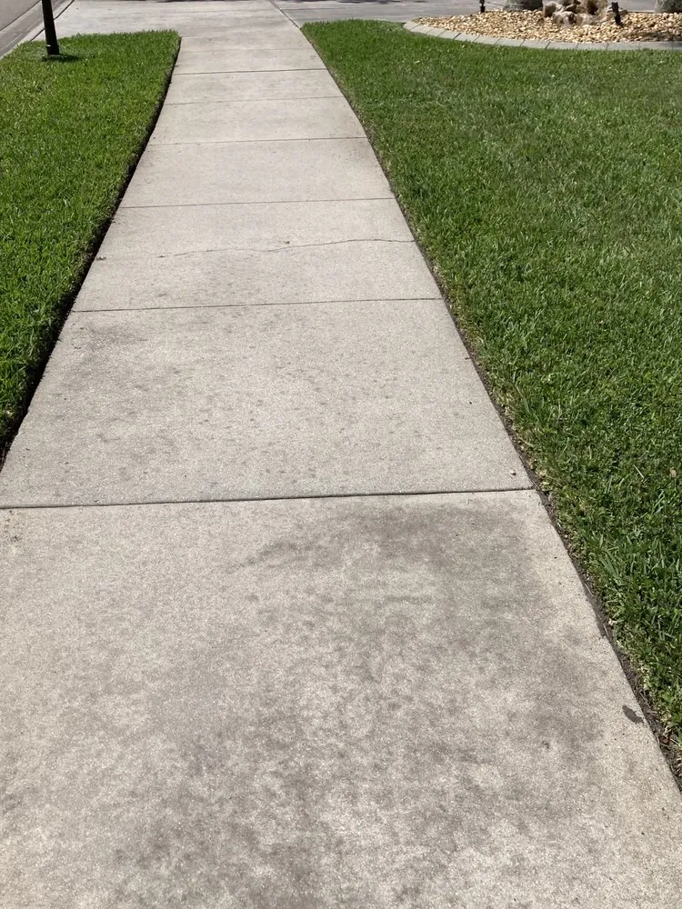 Top-rated lawn mowing service in Bradenton, FL - Lux Cleaning Solutions