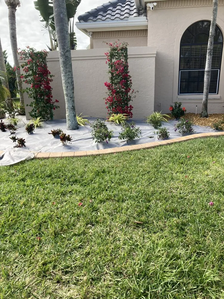 Local outdoor landscaping in Bradenton, FL by Lux Cleaning Solutions