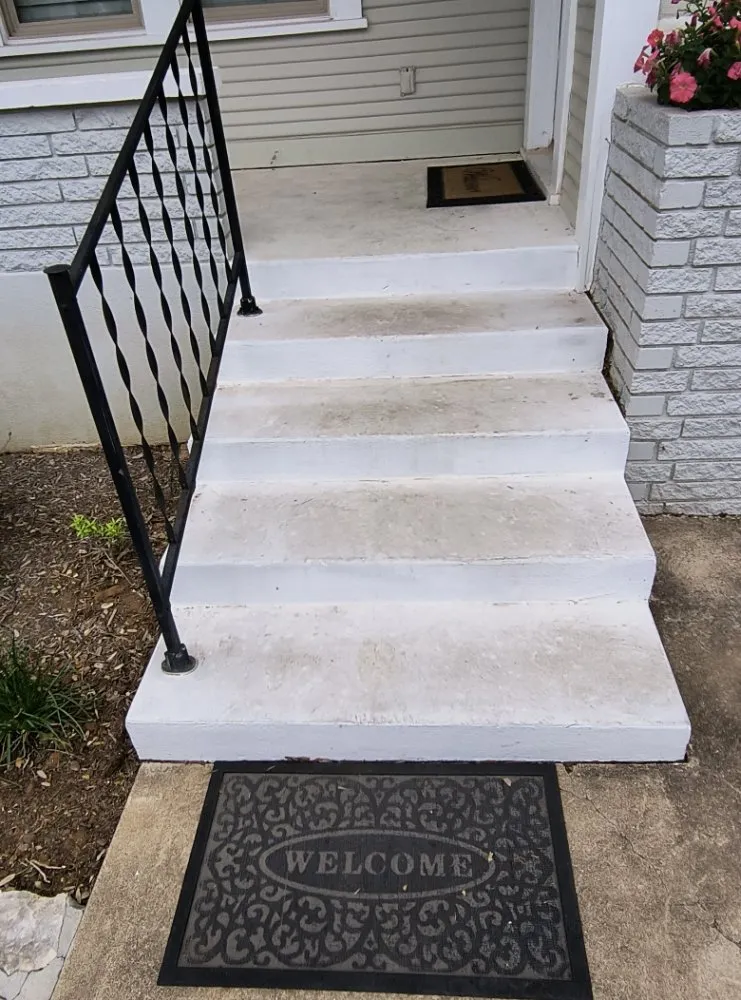 Custom lawn care service for homes across Fredericksburg, TX - Lux Family Lawn Care And General Maintenance