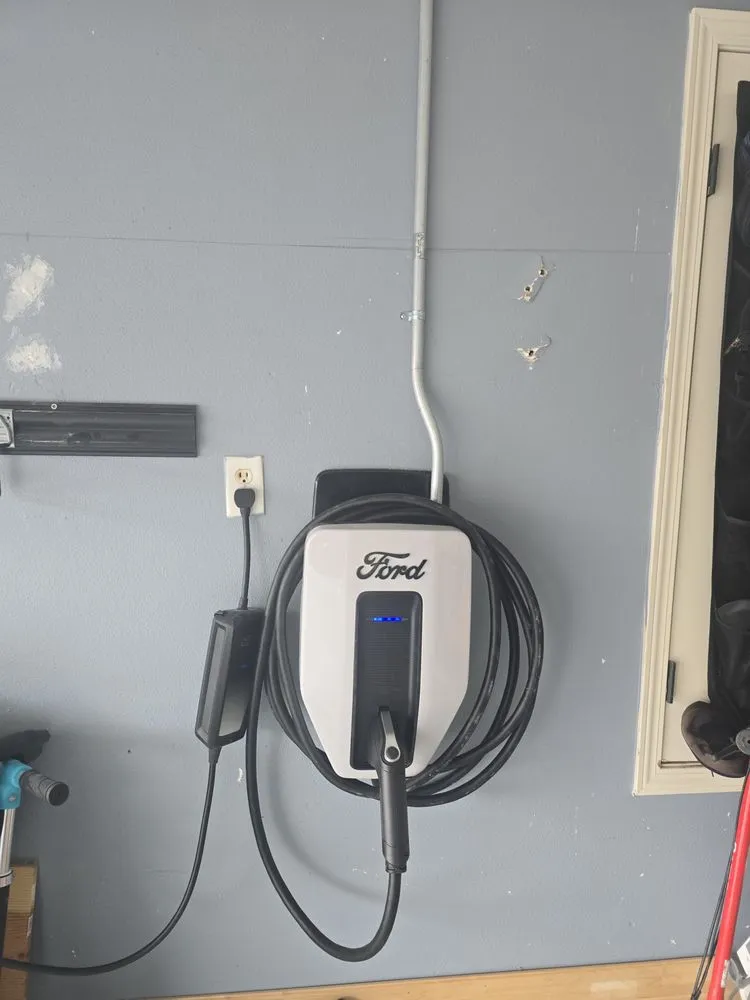 Professional lawn mowing service in El Paso, TX - Lux illumination