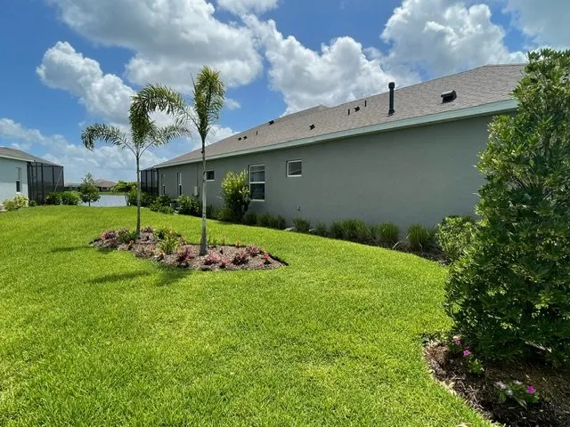 Reliable landscape design experts serving Parrish, FL - LUX Landscaping Design & Maintenance