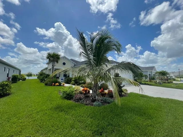 Local lawn care service experts serving Parrish, FL - LUX Landscaping Design & Maintenance