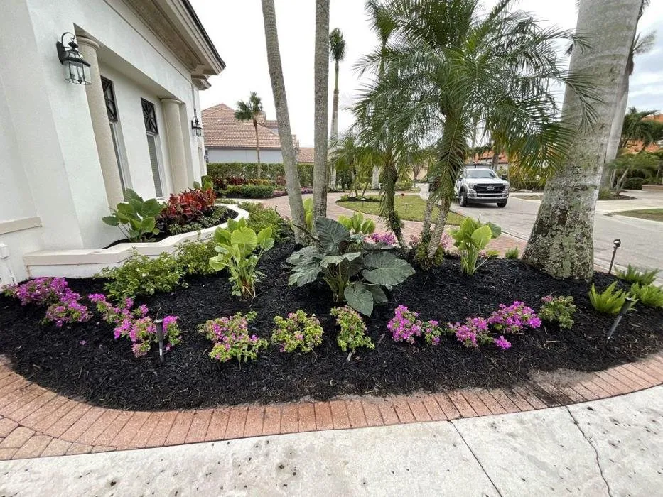 Custom lawn care service experts serving Parrish, FL - LUX Landscaping Design & Maintenance