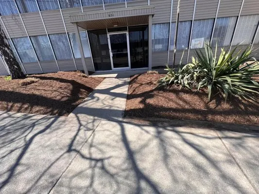 Lux Landscaping Logo