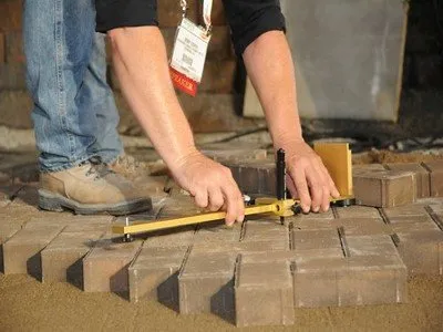 Professional lawn mowing service in Munford, TN by Luxe Green Landscape