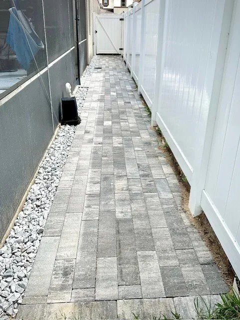 Affordable lawn mowing service experts serving Clermont, FL - Luxe Landscapes & Living