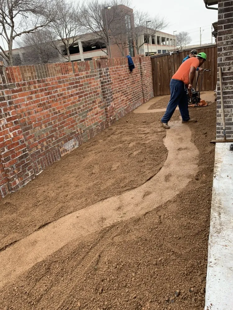 Professional garden landscaping in Waco, TX by Luxe Landscapes