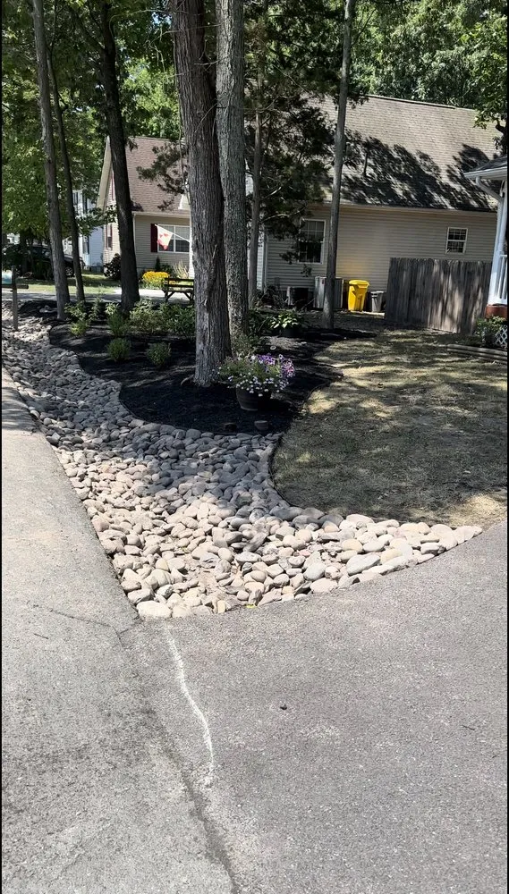 Local lawn care service experts serving Harwood, MD - Luxe Landscaping