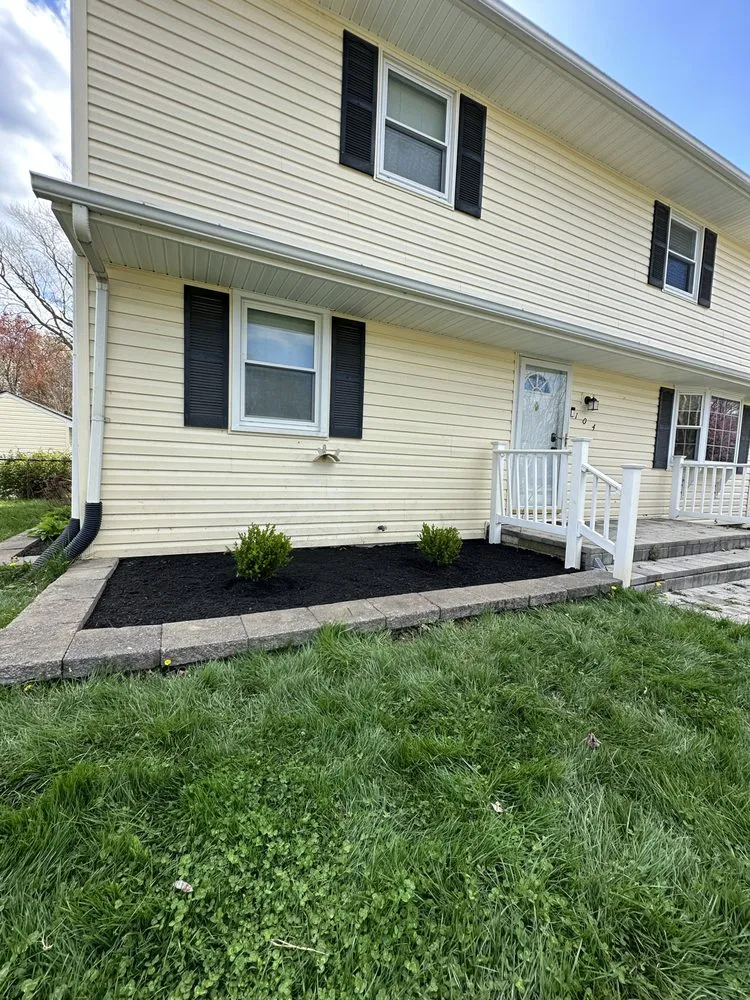 Top-rated lawn mowing service in Harwood, MD by Luxe Landscaping