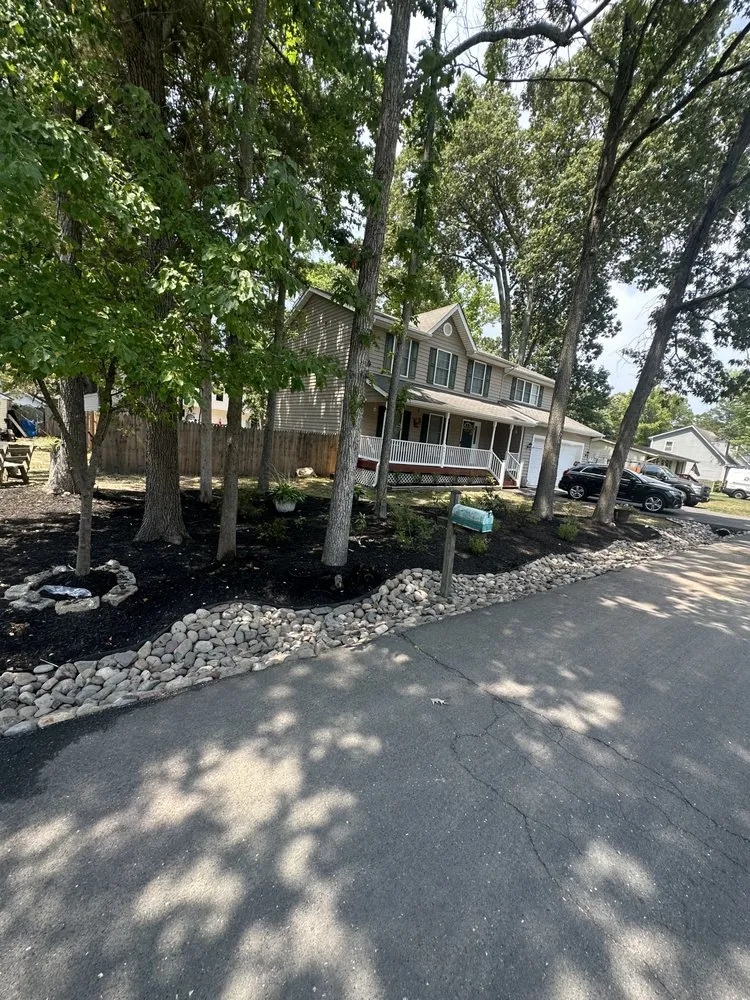 Top-rated lawn care service in Harwood, MD by Luxe Landscaping