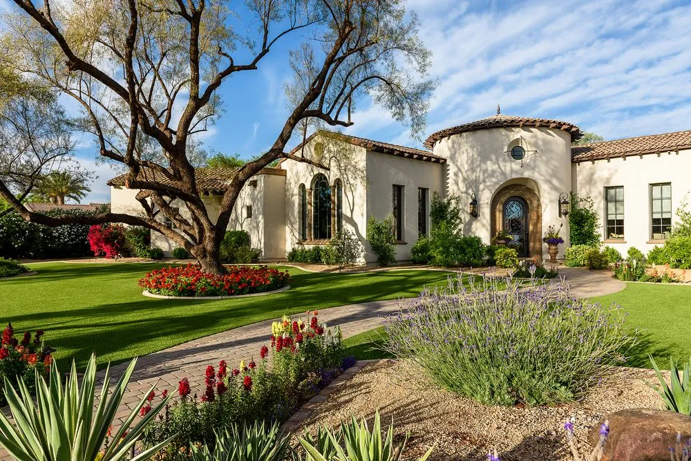 Top-rated lawn mowing service with custom design in Gilbert, AZ by Luxe Lawns