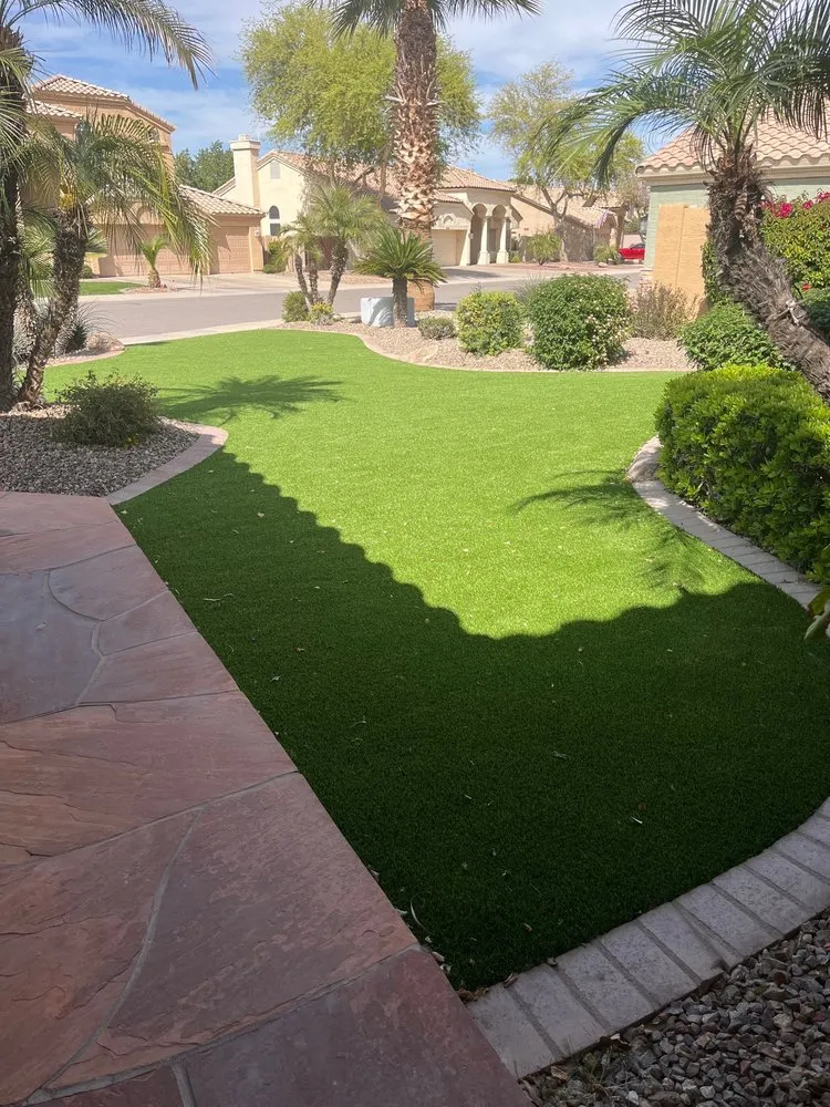 Top-rated garden landscaping in Gilbert, AZ by Luxe Lawns