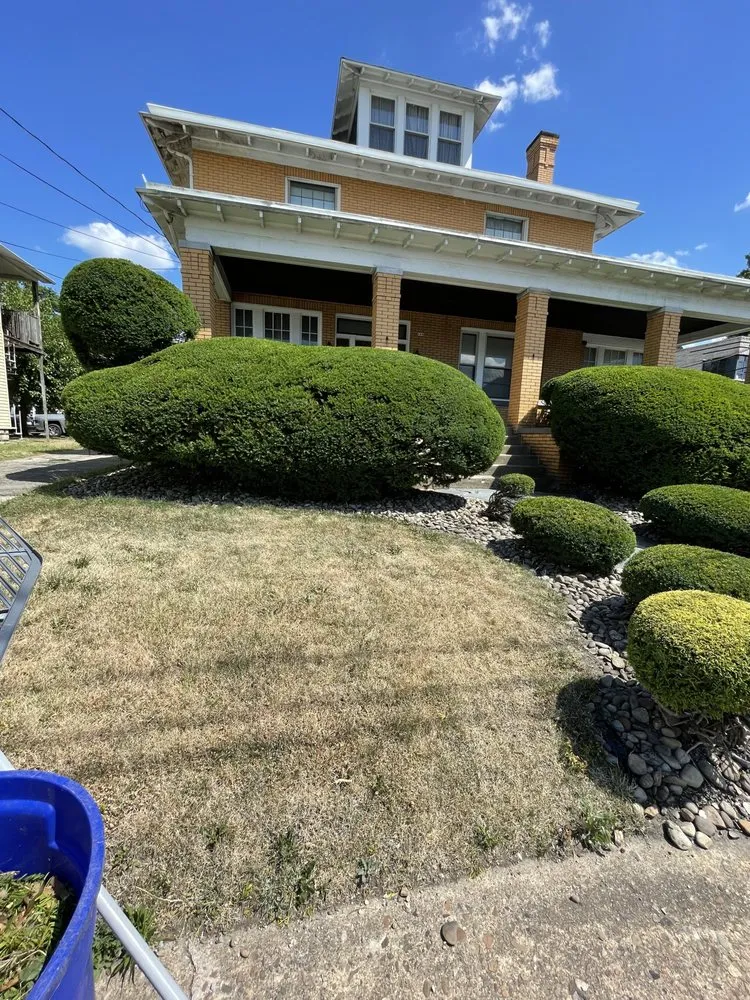 Affordable lawn care service in Hopwood, PA - Luxscape Maintenance and Design
