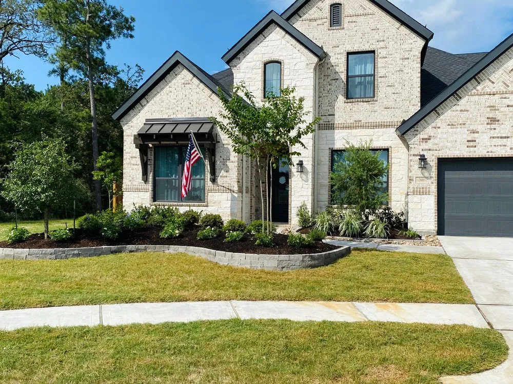 Custom landscape installation experts serving Spring, TX - Luxscape