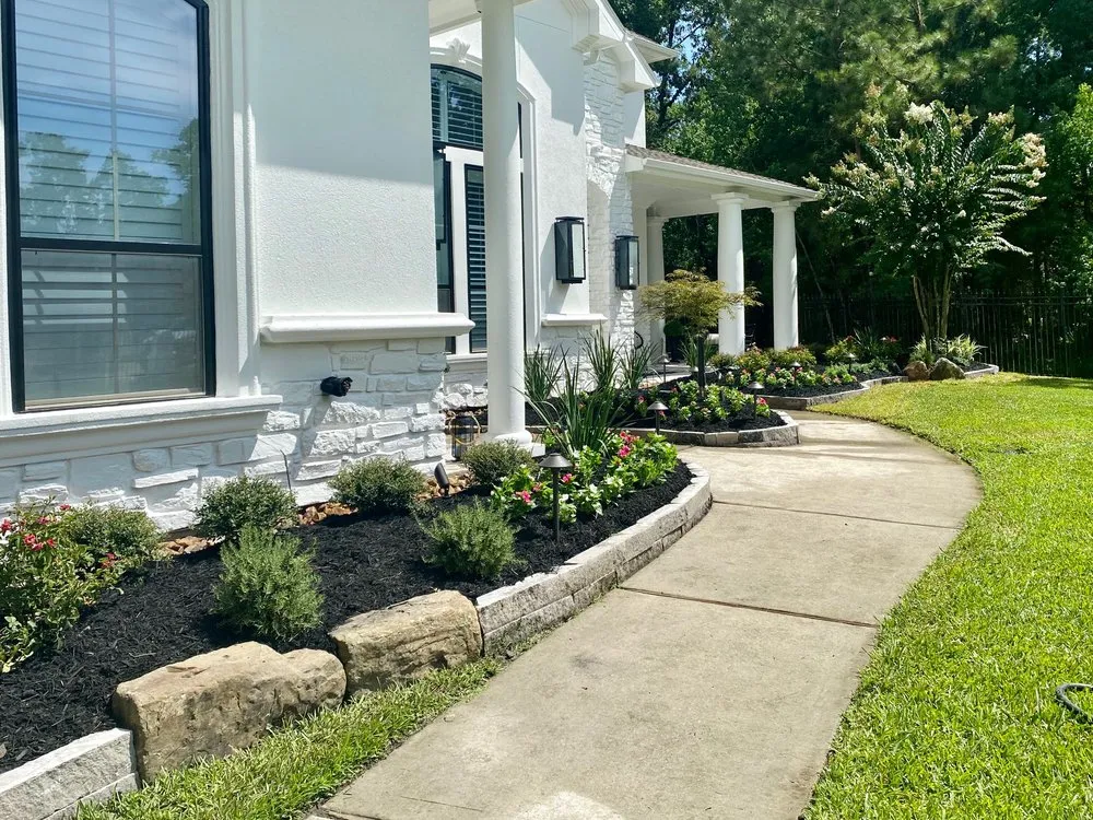 Reliable outdoor landscaping with custom design in Spring, TX by Luxscape