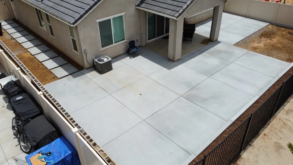 Top-rated lawn mowing service for beautiful yards across Cherry Valley, CA - Luxuriant Landscape