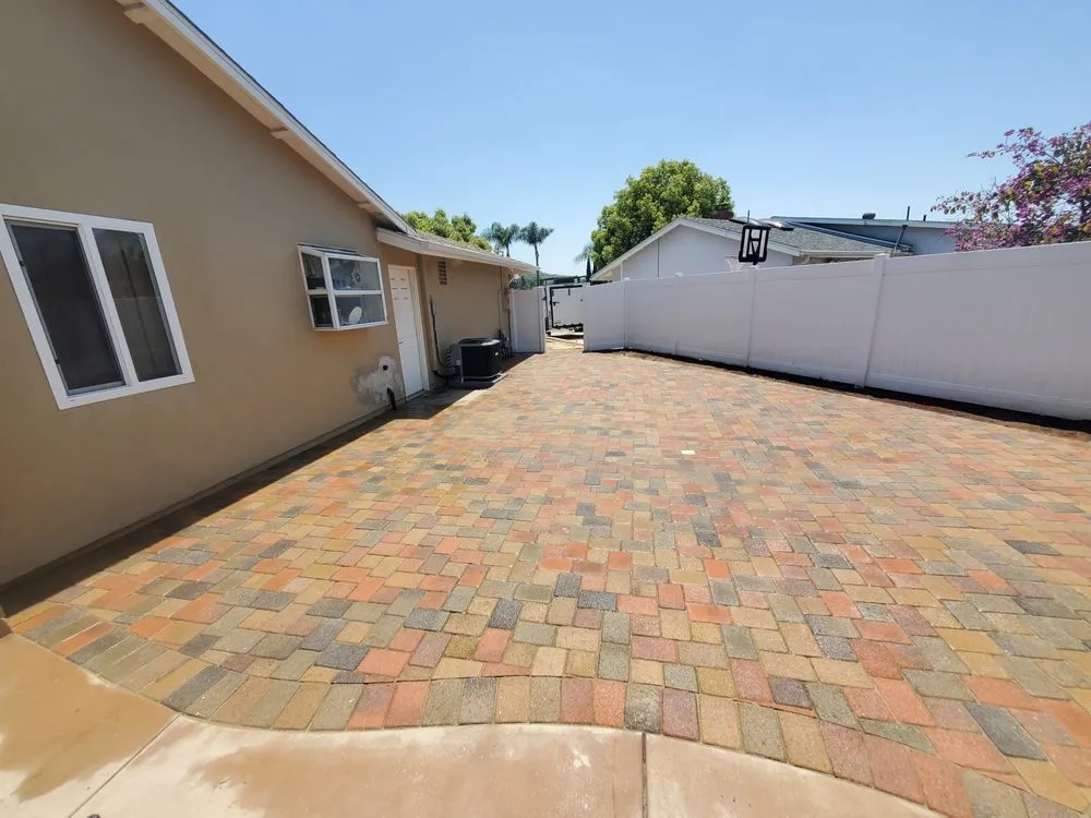 Affordable landscape design in Escondido, CA by Luxurious Landscape Living