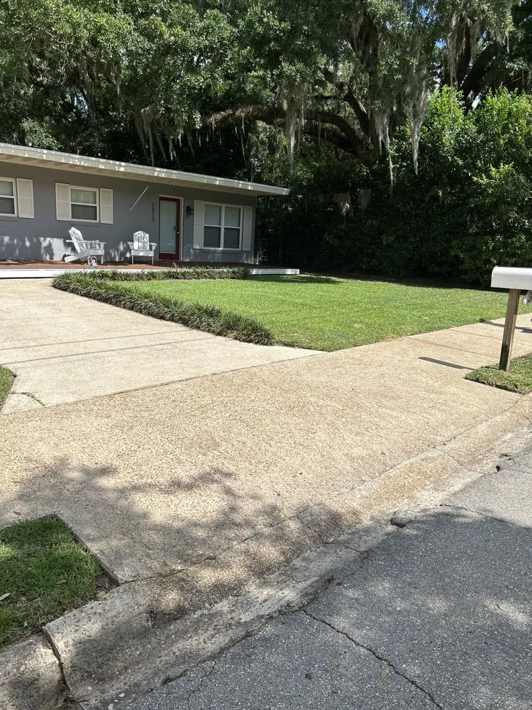 Local landscape design with custom design in Tallahassee, FL by Luxurious Landscaping & Design