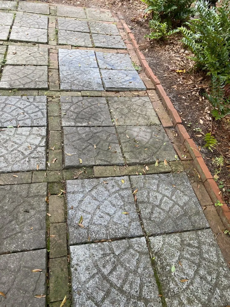 Expert residential landscaping experts serving Tallahassee, FL - Luxurious Landscaping & Design