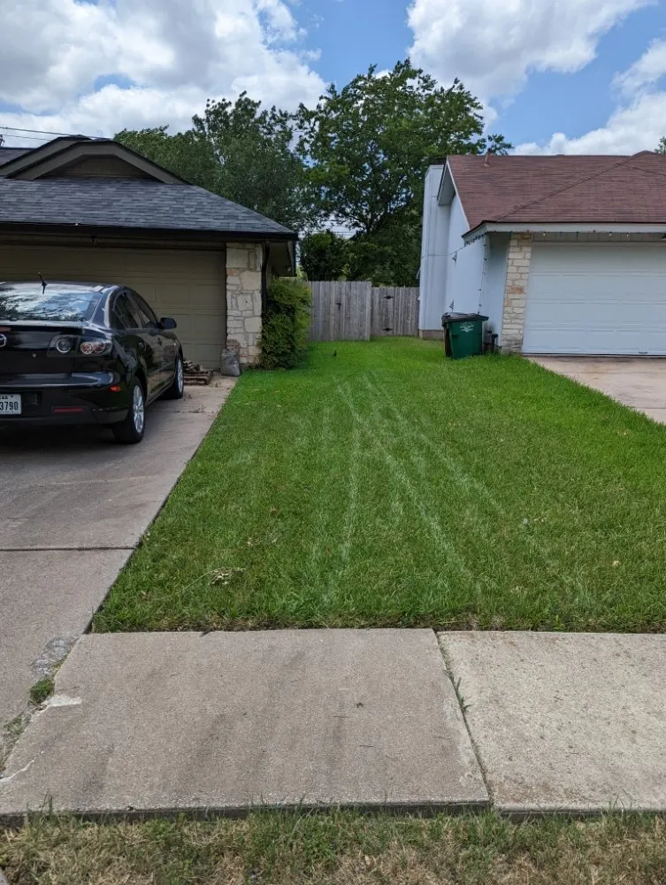 Affordable landscaping services experts serving Round Rock, TX - Luxurious Landscaping