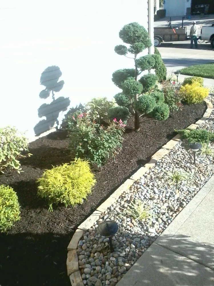 Custom yard cleanup service in Lake Saint Louis, MO by Luxurious Lawn Care and Landscaping