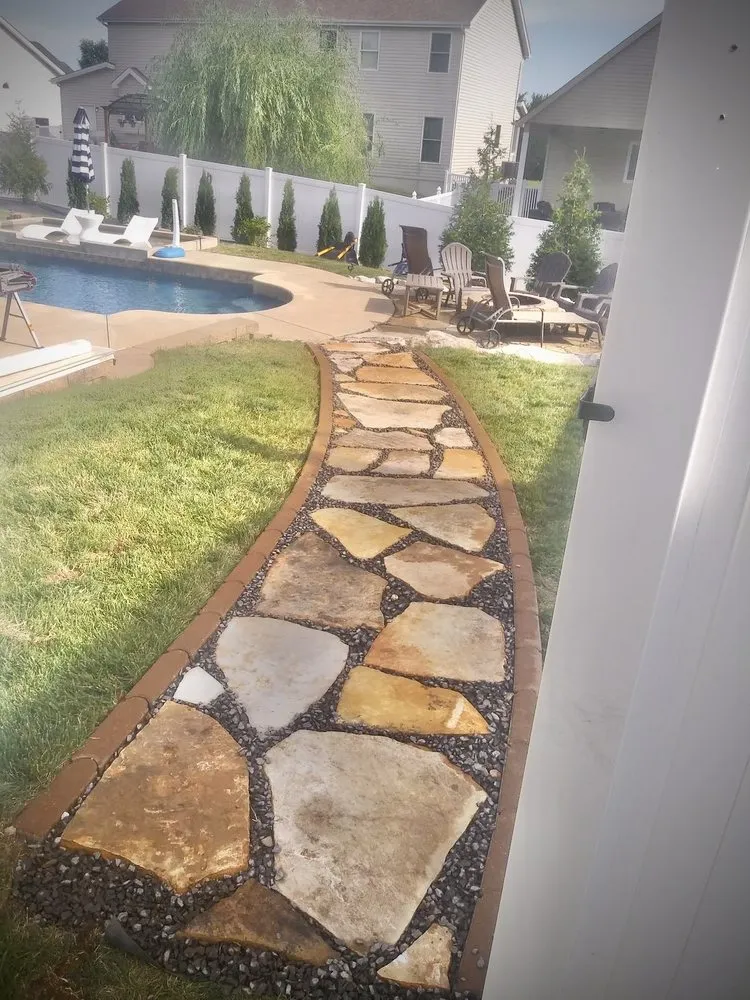 Local yard cleanup service in Lake Saint Louis, MO by Luxurious Lawn Care and Landscaping