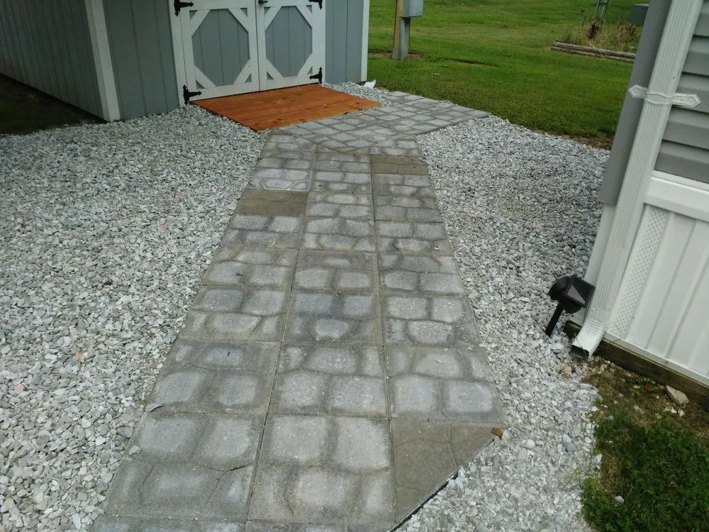 Reliable landscaping services in Lake Saint Louis, MO by Luxurious Lawn Care and Landscaping