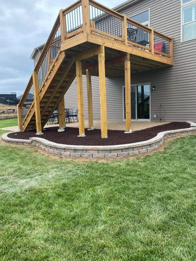 Expert landscape design in Lake Saint Louis, MO - Luxurious Lawn Care and Landscaping