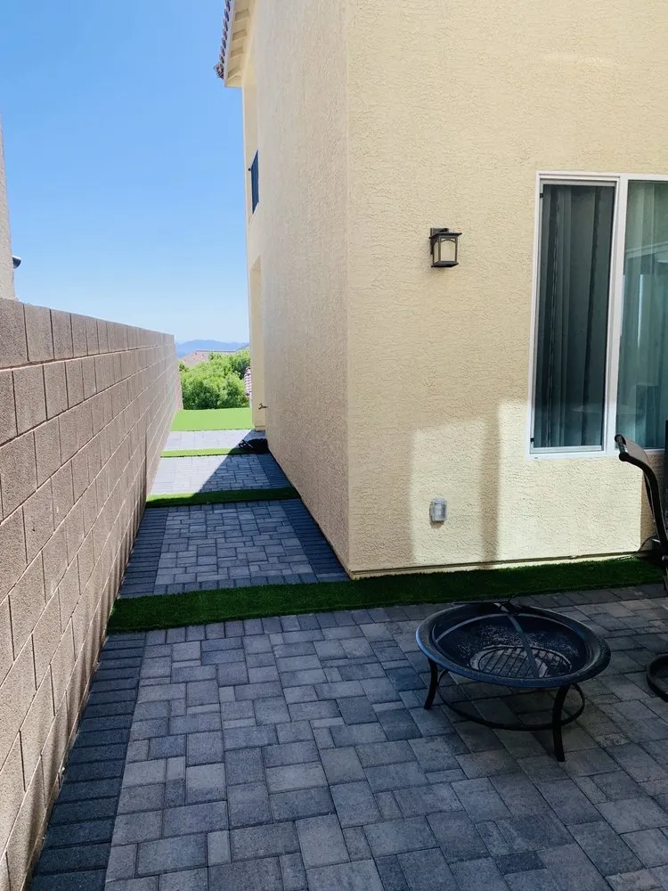 Expert lawn mowing service experts serving Las Vegas, NV - Luxury Custom Landscapes