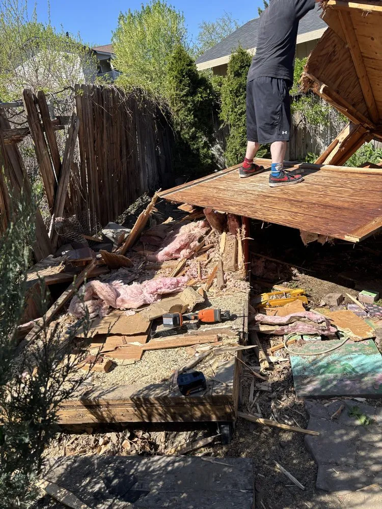 Reliable lawn mowing service in Benton City, WA - Luxury Dumping Company