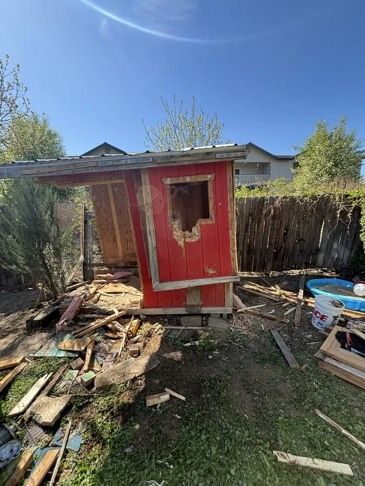 Trusted residential landscaping with custom design in Benton City, WA by Luxury Dumping Company