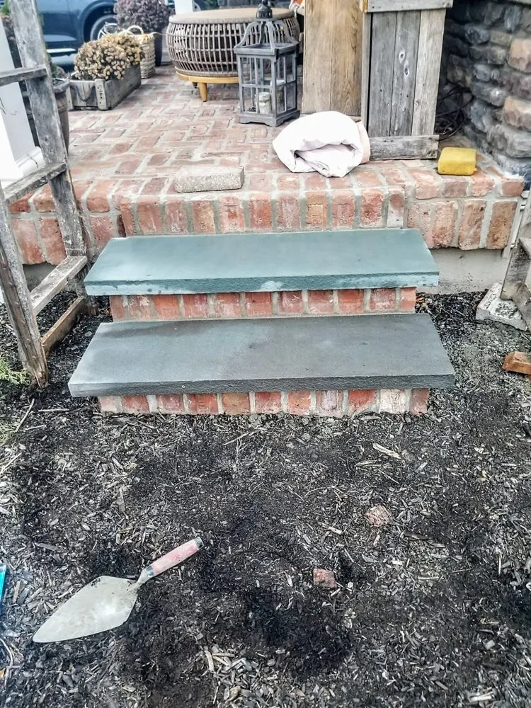 Reliable yard cleanup service in Douglassville, PA - Luxury Homes & Decks