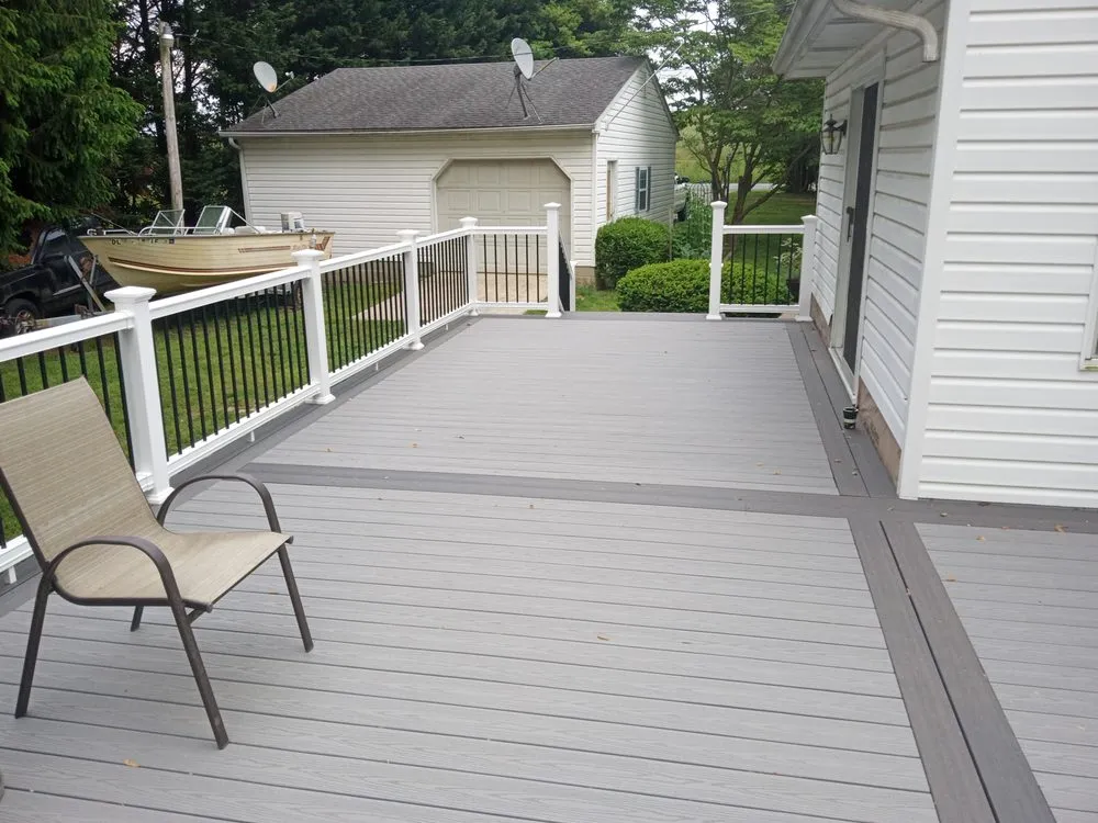 Top-rated yard maintenance in Douglassville, PA - Luxury Homes & Decks