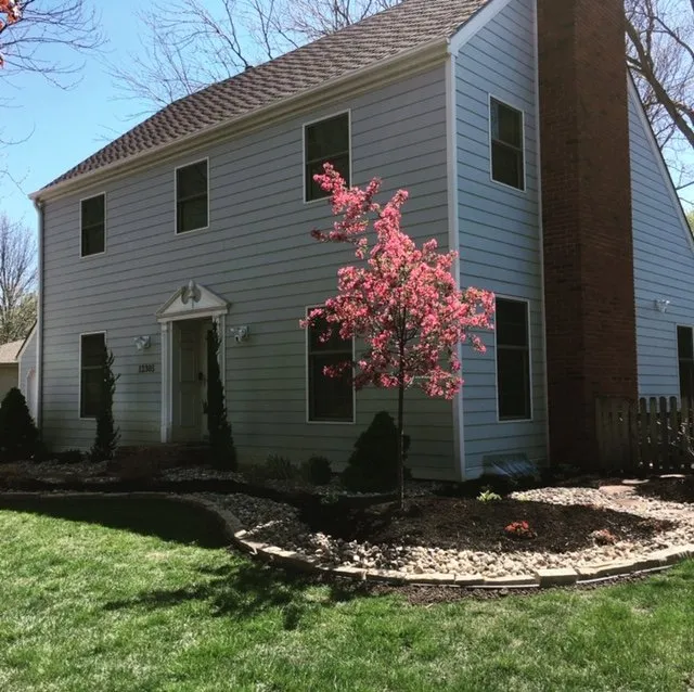 Reliable outdoor landscaping experts serving Lincoln, NE - Luxury Landscape