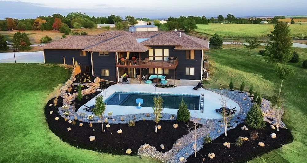 Affordable garden landscaping in Lincoln, NE - Luxury Landscape