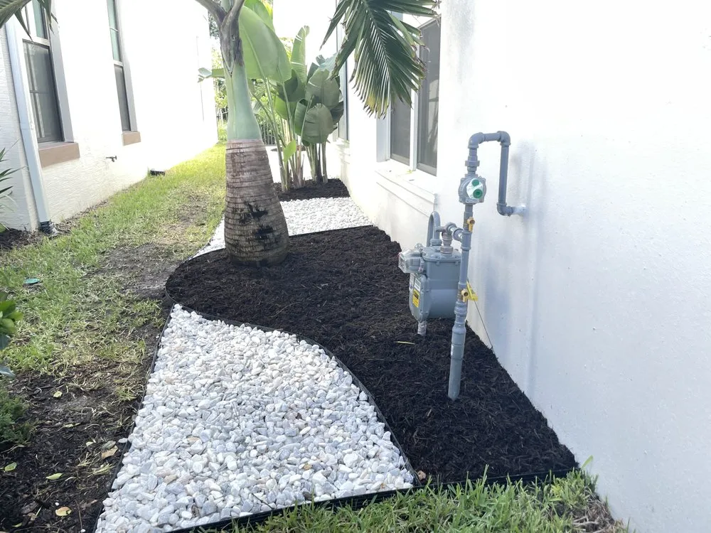Affordable yard maintenance in Stuart, FL - Luxury landscape