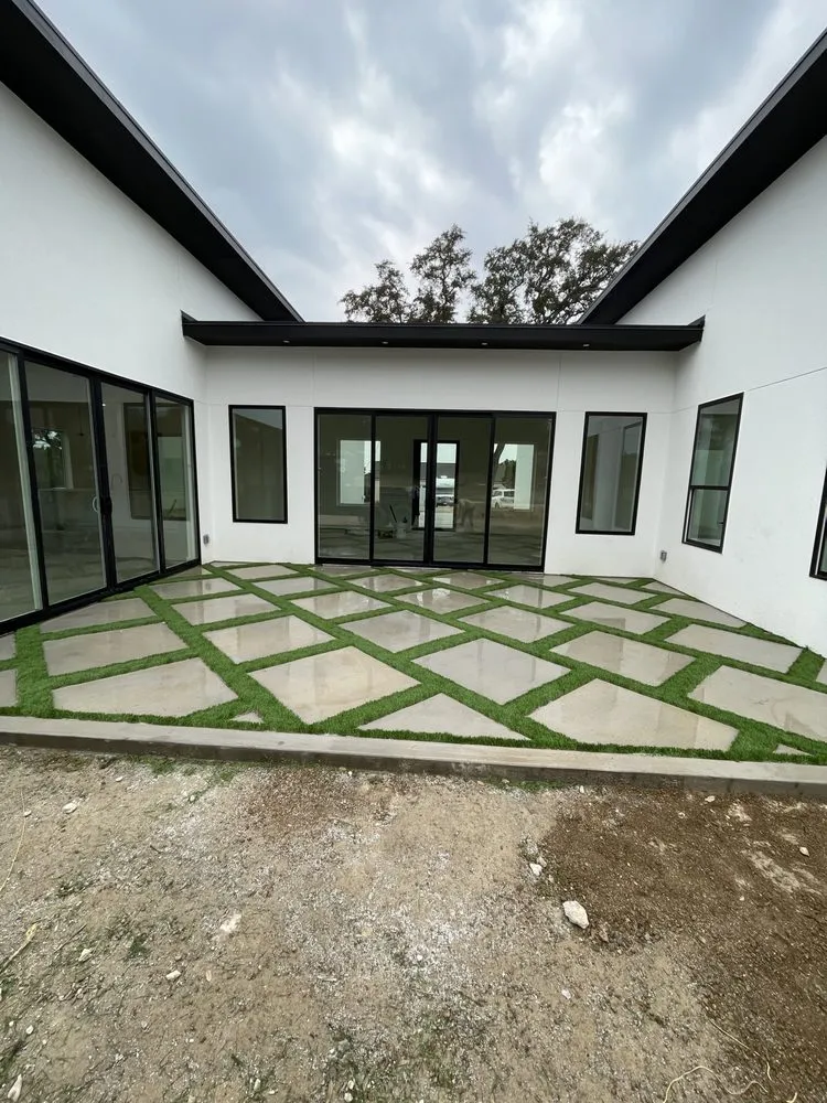 Expert landscape design experts serving Austin, TX - Luxury Landscapes