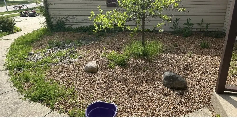 Expert landscaping services experts serving Oak Creek, WI - Luxury Landscapes