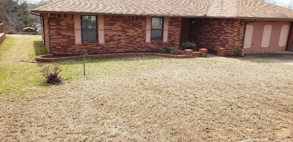 Affordable landscape design experts serving Guthrie, OK - Luxury lawn and landscaping