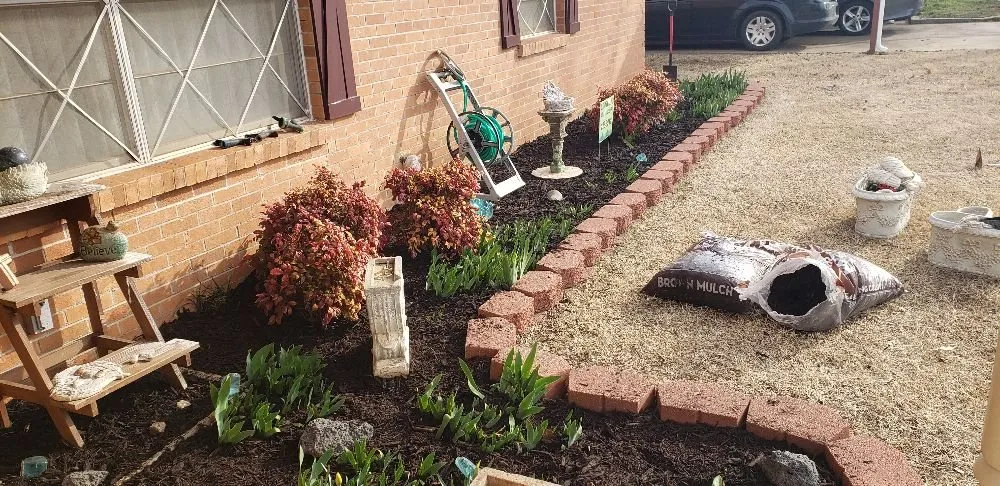 Professional landscaping services in Guthrie, OK by Luxury lawn and landscaping
