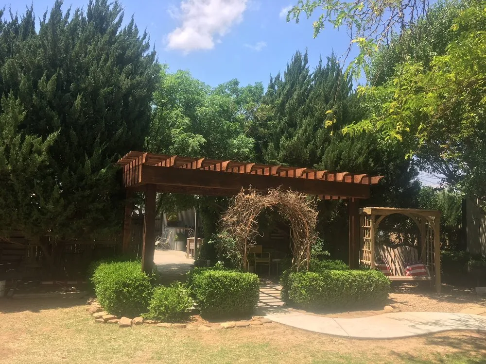 Reliable yard cleanup service near you across Amarillo, TX - Luxury Lawns